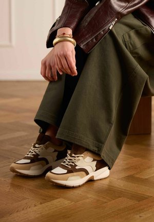 Manfield, Sneakers laag - beige
