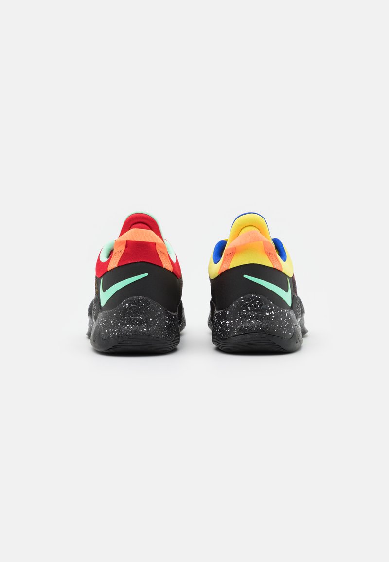 nike performance pg5
