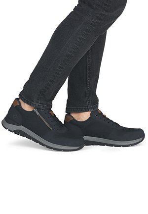 Rieker, RIEKER SCHNÜRSCHUHE 39615 - Trainers - blue