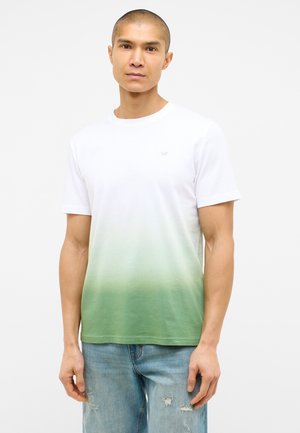 Męski t-shirt z gradientowym wzorem od białego do zielonego, krótki rękaw, okrągły dekolt, wykonany z miękkiej bawełny, z dyskretnym logo.