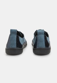 Bata WEINBRENNER BAREFOOT - Tossud - blu