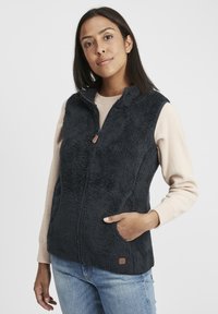 Oxmo OXTHERI - Veste sans manches - insignia b
