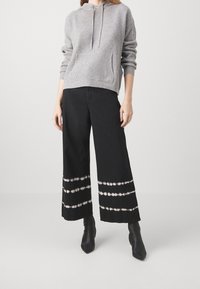 Weekend Max Mara Wide leg - white