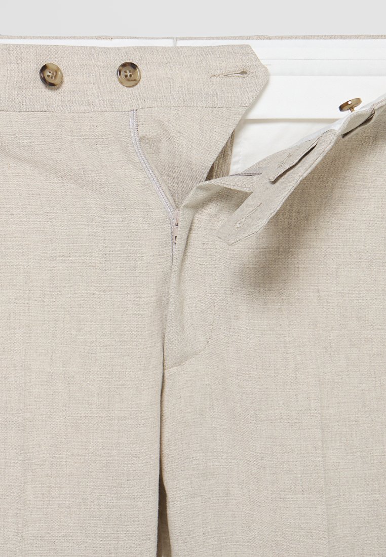 SLIM FIT