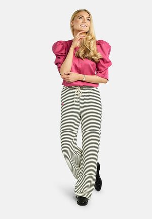 SUS-WIDE - Auduma bikses - black/creme stripe