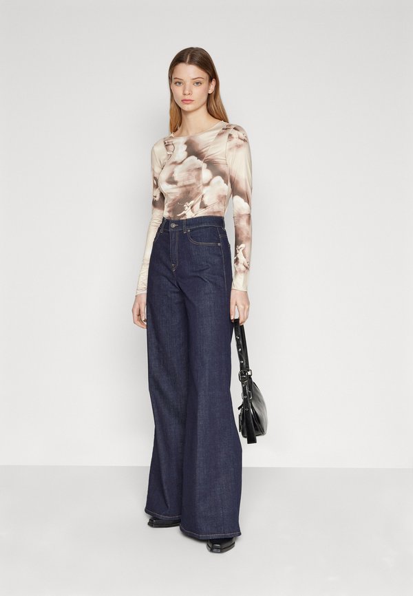 1978 D-AKEMI - Wide Leg4