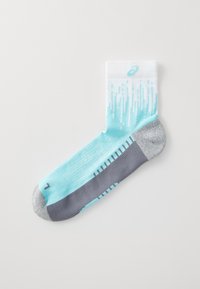 PERFORMANCE RUN QUARTER SOCK UNISEX - Spordisokid - soothing sea/brillant white