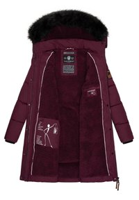 Bordeaux puffy coat met een zwarte nep-fur capuchon, textuur binnenvoering, witte piping details en binnenzakken met grafische ontwerpen.