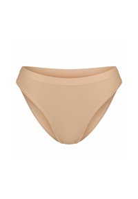 Hautfarbene Bikini-Unterhosen für Frauen aus glattem, dehnbarem Stoff mit niedriger Taillenhöhe und nahtlosem Design für maximalen Komfort.