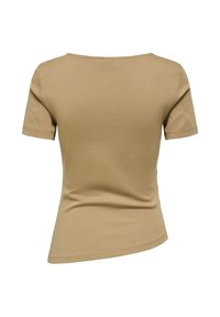 Haut beige à manches courtes avec un col rond et un ourlet asymétrique vu de dos.