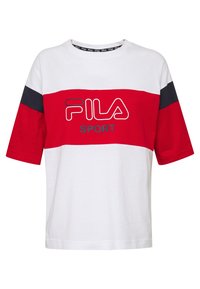 Camiseta de manga corta en bloques de color rojo, blanco y azul marino con el logo "FILA SPORT" en la parte frontal y cuello redondo. Fabricada en tejido de algodón.