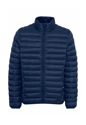 Veste matelassée bleu marine avec un col haut, motif en carreaux horizontal, fermeture éclair frontale complète et poignets élastiques. Présente un petit patch logo.