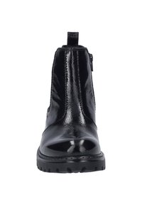 Schwarze Lackleder-Stiefeletten mit glänzender Oberfläche, elastischen Seitenpanelen, einer Zuglasche hinten und einer robusten schwarzen Gummisohle.