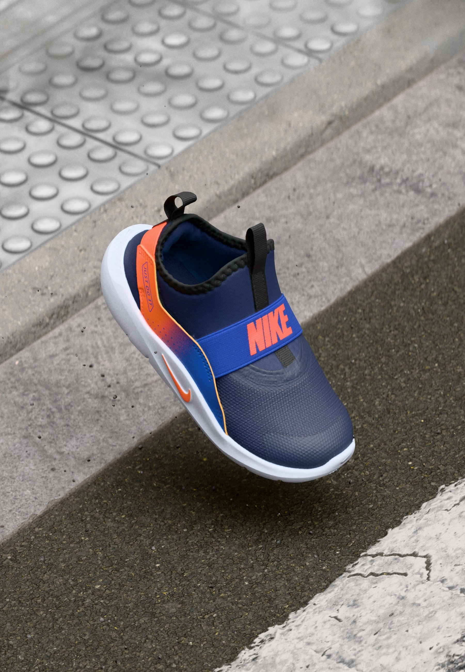 navy orange nike