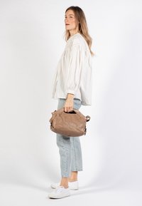 Aunts & Uncles MRS MACARON - Handtas - timeless taupe