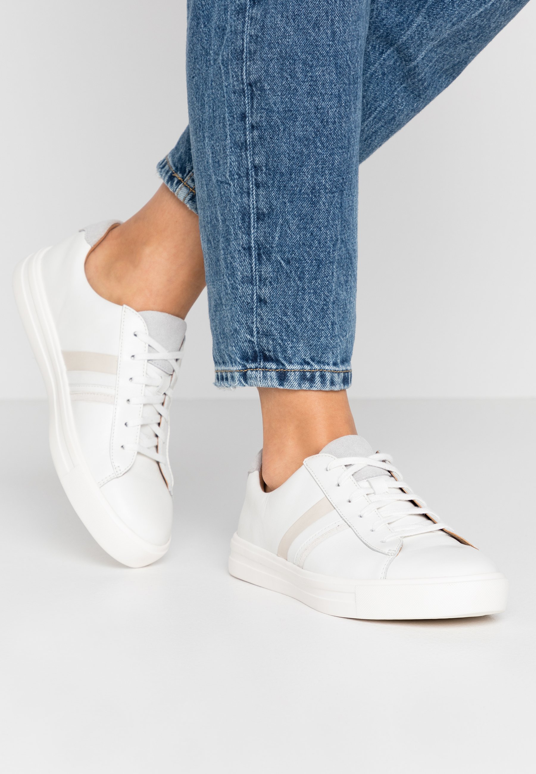 clarks un maui band sneaker