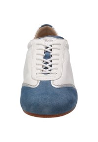 White leather and blue suede shoe, with silver accents, rounded toe, and traditional lace-up design. Smooth texture on the upper.