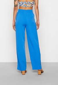 Pieces PCLIRAS PANTS CAMP - Calças - princess blue