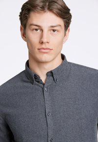 Junk De Luxe BRUSHED - Camicia - grey
