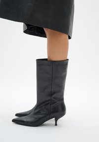 InWear Botas - black