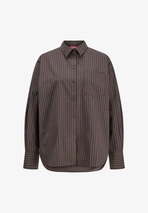 Chemise marron à manches longues avec des rayures verticales bleu et noir, boutonnée à l'avant, avec col, poche poitrine et ourlet incurvé.