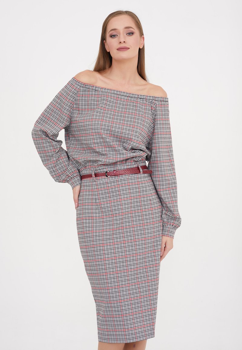 Damen Kleider | Madam-T KALIPSAEtuikleidgrüner zig/rot/rot - CU40317 Damen Kleider | Madam-T KALIPSAEtuikleidgrüner zig/rot/rot - CU40317