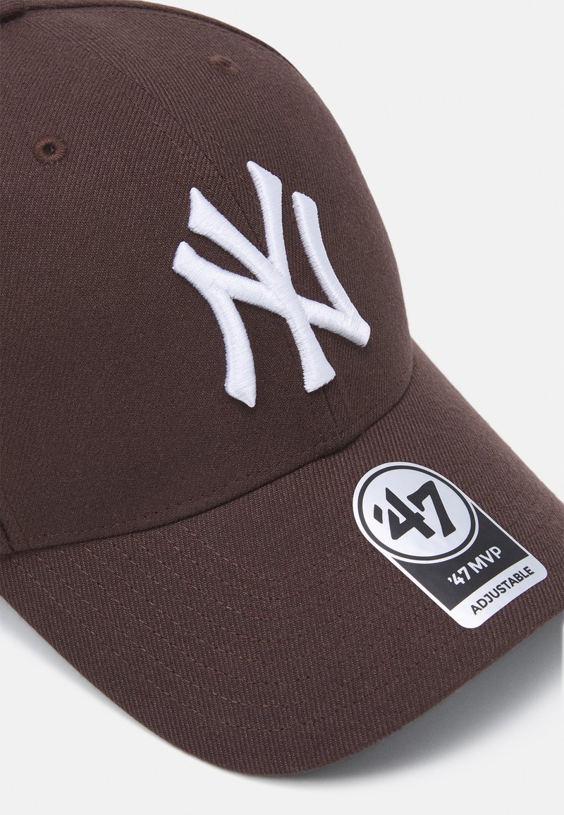 new york yankees brown