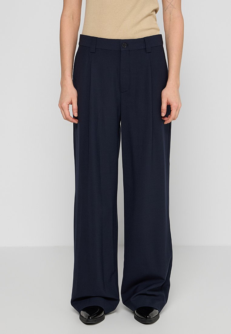 closed Broek donkerblauw closed Broek donkerblauw