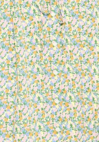 Robe florale pastel avec de petites fleurs orange, lavande, jaunes et vertes, dotée de boutons blancs sur le devant et d'un nœud noué au col.