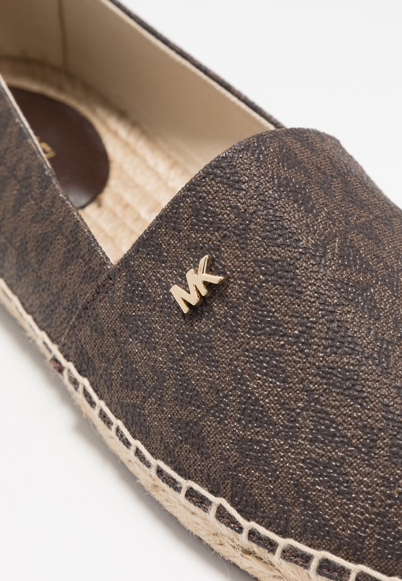 MICHAEL Michael Kors KENDRICK SLIP ON - Espadrilles - brown 