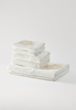 BATH SET MEDUSA GALA SET - Handdoekenset - white/gold