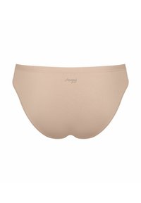 Beige Sloggi nahtloser Slip mit glatter Textur und elastischem Bund, versehen mit einem dezenten Logo in der oberen Mitte.