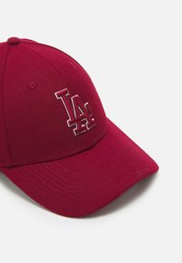 New Era POP OUTLINE 9FORTY UNISEX - Boné - red