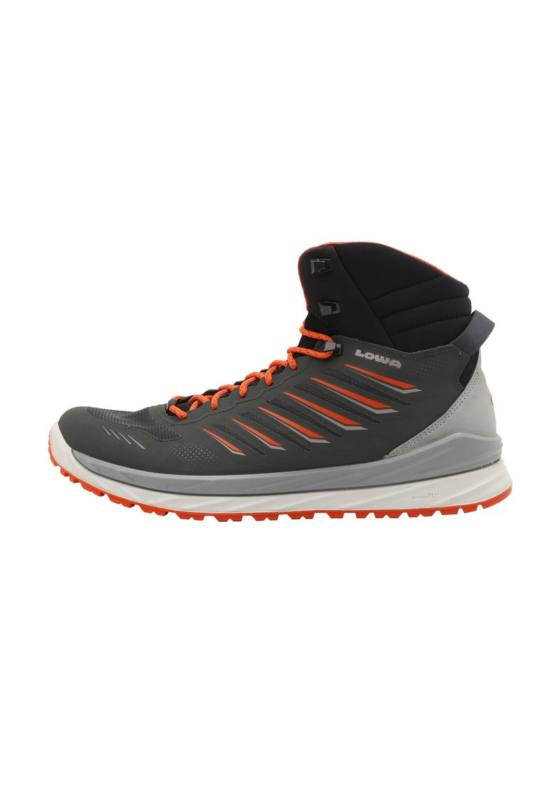 Grauer Wanderschuh mit orangen Akzenten, mittelhohe Bauweise, synthetisches Obermaterial, strukturierte Oberfläche und Gummisohle mit Traktionsstollen.