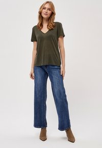 Desires DEDANNON TEE - Paprasti marškinėliai - beluga green