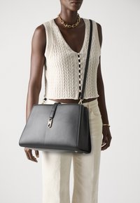 Tommy Hilfiger LIBRE SATCHEL - Ručna torba - black