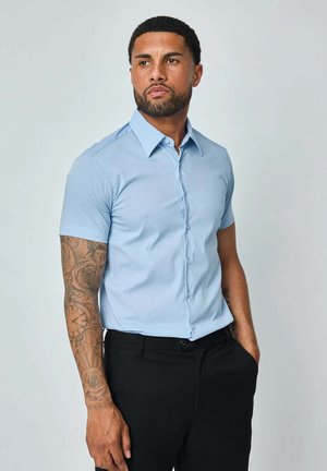 FRILIVIN CLASSIQUE UNI À MANCHES COURTES   - Chemise classique - bleu ciel