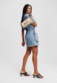 Karl Lagerfeld Jeans Farmerruha - marble blue