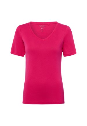 Jasno różowy bawełniany T-shirt z krótkim rękawem i dekoltem w serek, o regularnym kroju, w małym rozmiarze, prezentowany na jednolitym białym tle.