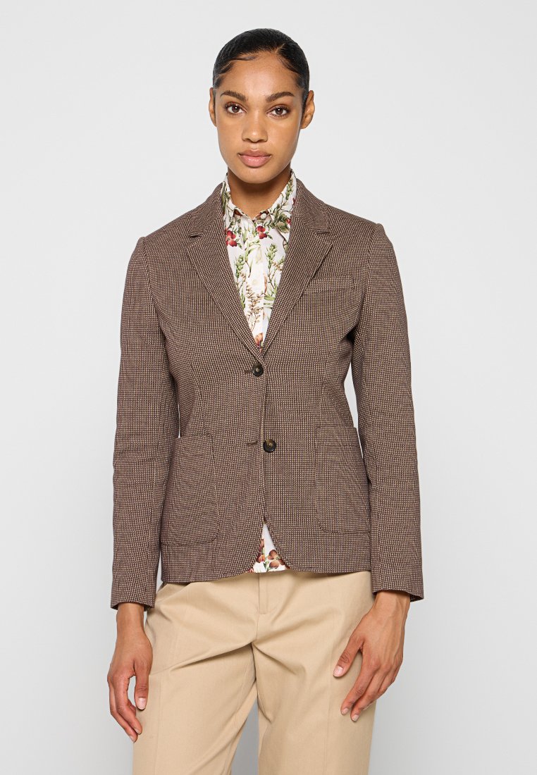 SLIM FIT