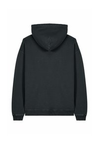 Felpa nera con cappuccio, maniche lunghe, polsini e orlo a costine, texture morbida e vestibilità casual. Senza marchi o motivi visibili.