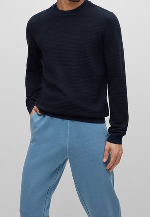 Sweter
