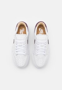 Jordan AIR JORDAN 1 ELEVATE - Tossud - white/bordeaux/white onyx