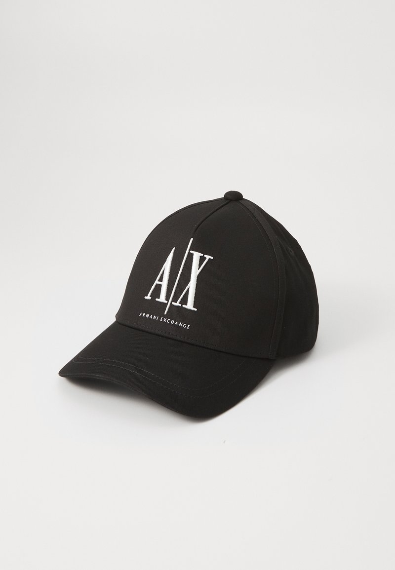 Fekete, ívelt peremű, szövetből készült baseball sapka. Az elején fehér hímzett "A|X" logó és "ARMANI EXCHANGE" szöveg található.
