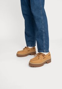 Timberland STONE STREET - Casual lace-ups - wheat