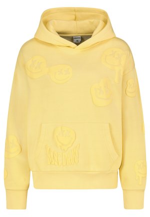 Gelbes Kapuzensweatshirt mit Vordertasche; zeigt eingeprägte Smiley-Gesicht-Designs. Weiches Material; lange Ärmel mit gerippten Bündchen.