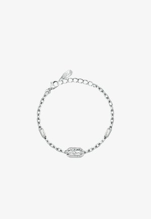 Bracciale in metallo argento con una charm ovale decorata con lettere incise e accenti di strass. Inclusi chiusura e maglie regolabili.
