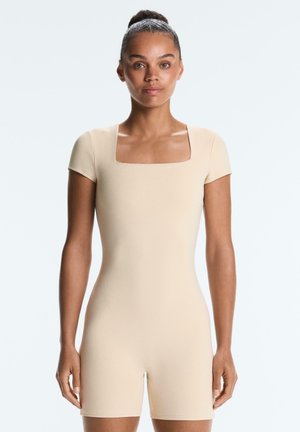 OYSHO, EVERMOVE SQUARE NECK SHORT JUMPSUIT - Costum gimnastică - sand
