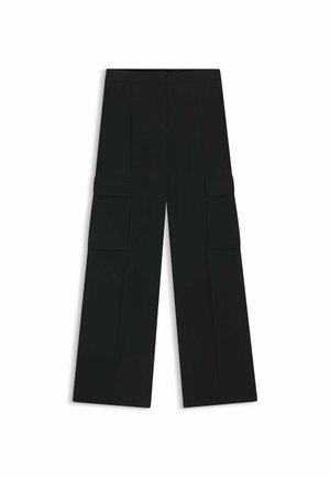 Pantalon cargo noir avec jambes larges et droites, doté de deux grandes poches utilitaires sur les côtés et d'une texture lisse.