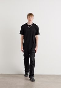 HUGO DALILE - T-Shirt basic - black
